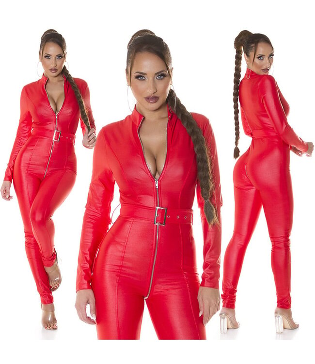Sexy leatherlook jumpsuit met doorlopende rits en riem - rood