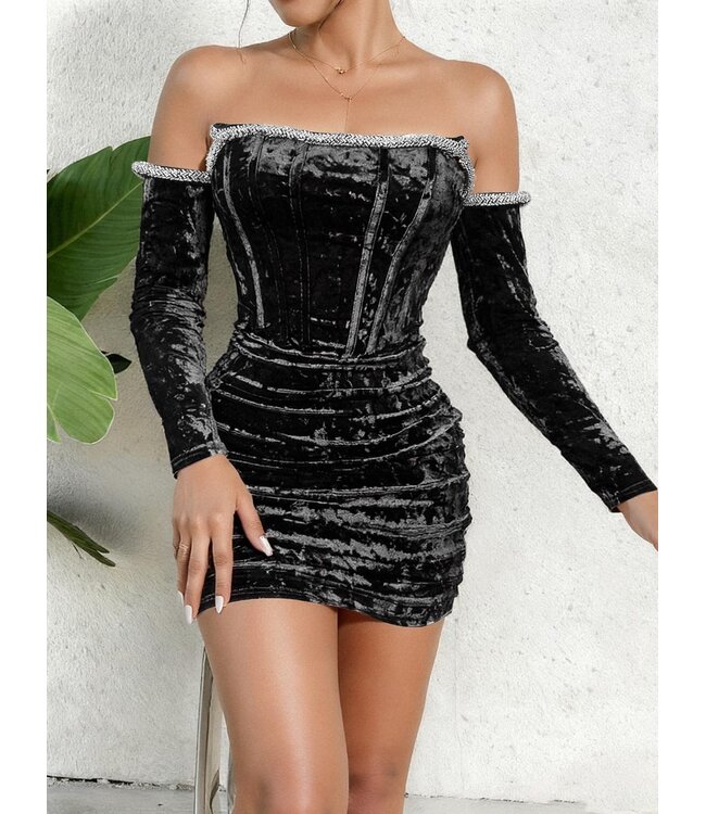Sexy elegante mini jurkje met off shoulder - zwart