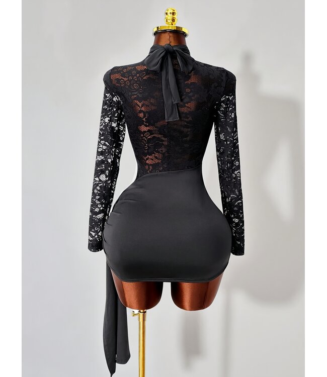 Sexy kanten jurkje met wrap up - zwart