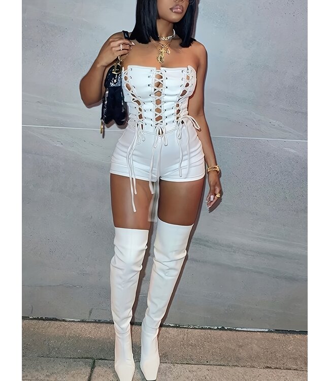 Sexy playsuit met cut out en veters - wit