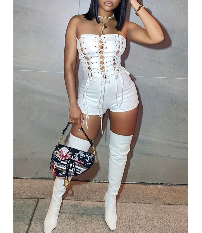 Sexy playsuit met cut out en veters - wit