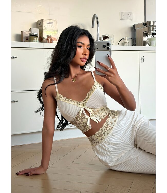 cosy cute pajama set met kant - wit