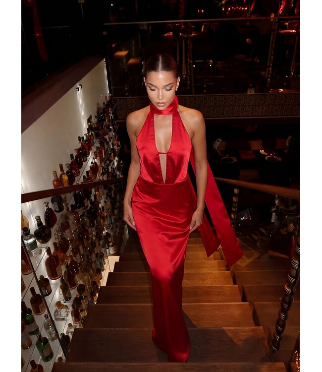 Holiday! Luxe elegante satijnen lang jurk met cut out - rood