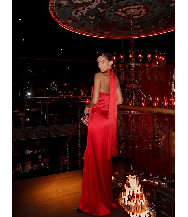 Holiday! Luxe elegante satijnen lang jurk met cut out - rood