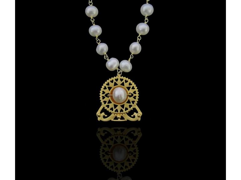 BYZANTINE NECKLACE WITH PEARLS
