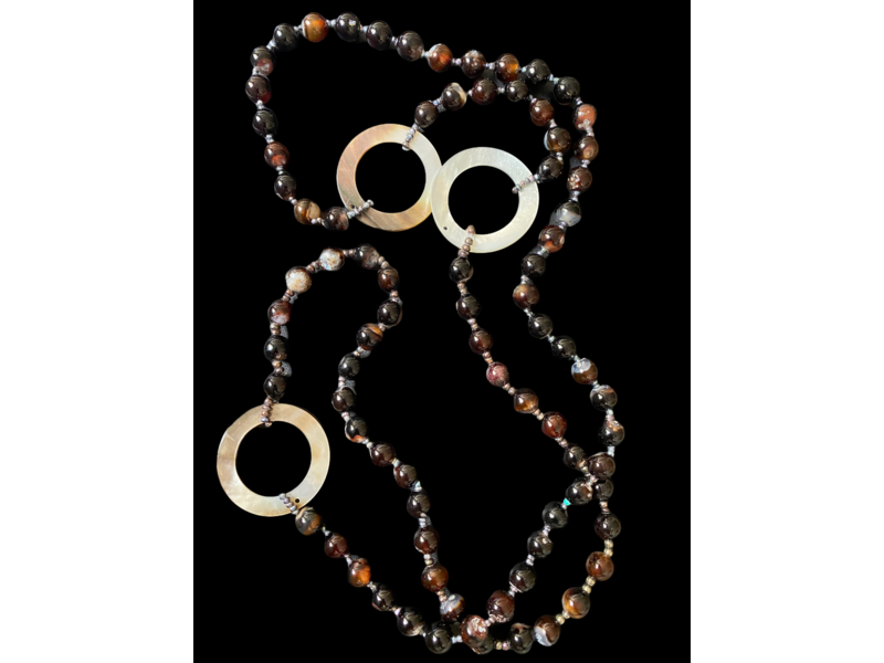 NADIA DAJANI JEWELLERY LONG BROWN AGATE NECKLACE WITH MOTHER OF PEARL