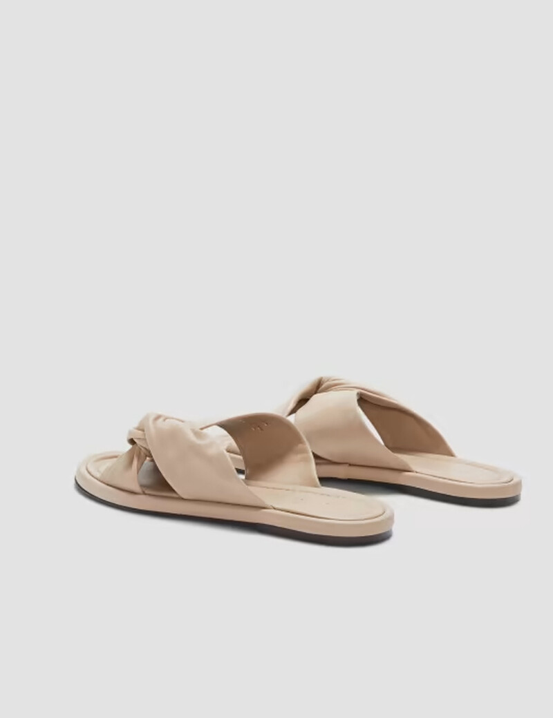 amet Day Twist High Comfort Sandal