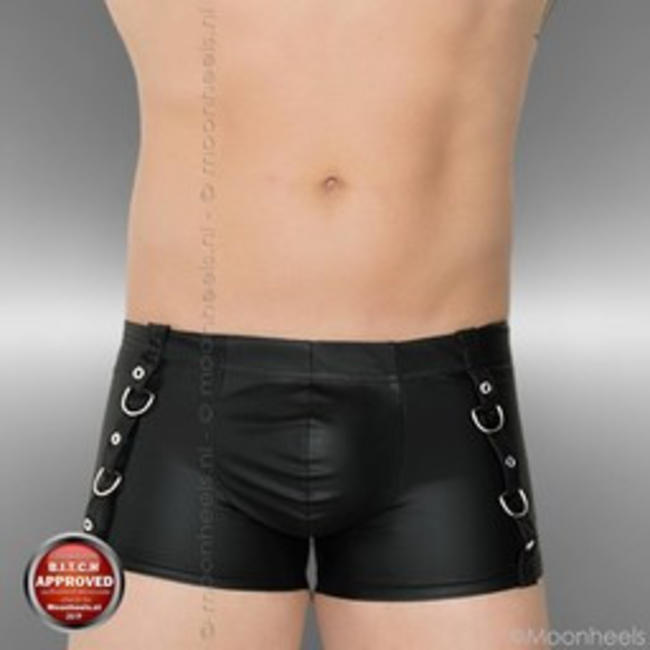 Leather boxer with cool rings