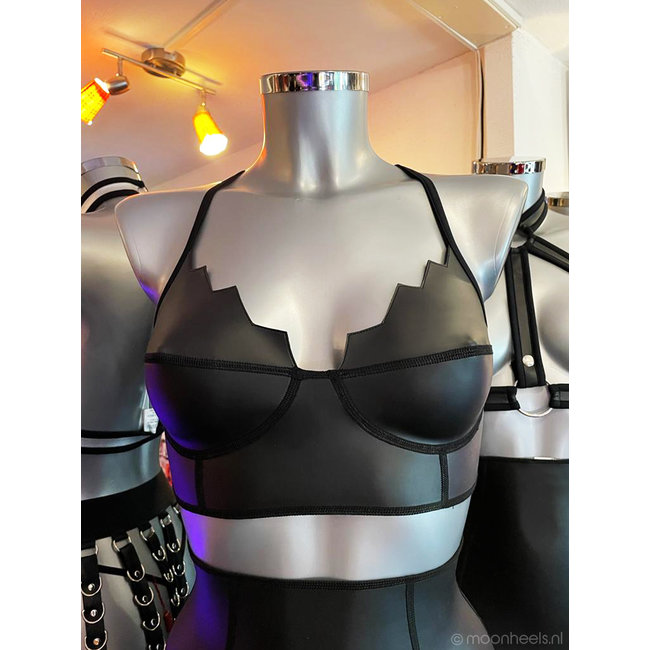 Exclusive top neoprene (rubber) "Bat-bra"