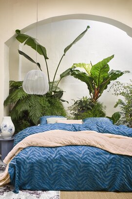Essenza Belen Dekbedovertrek 260x220+2/60x70 Moonlight blue