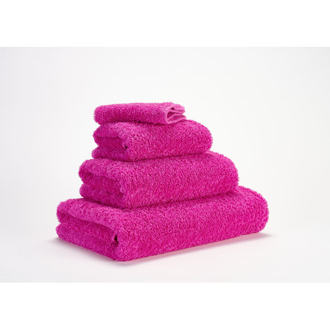 Abyss & Habidecor Super Pile Douchelaken 70x140 570 happy pink Abyss & Habidecor Super Pile Douchelaken 70x140 570 happy pink