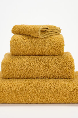 Abyss & Habidecor Super Pile Douchelaken 70x140 850 safran