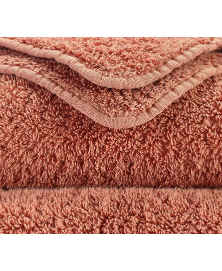 Abyss & Habidecor Super Pile Handdoek 55x100 685 terracotta