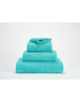 Abyss & Habidecor Super Pile Handdoek 60x110 370 turquoise