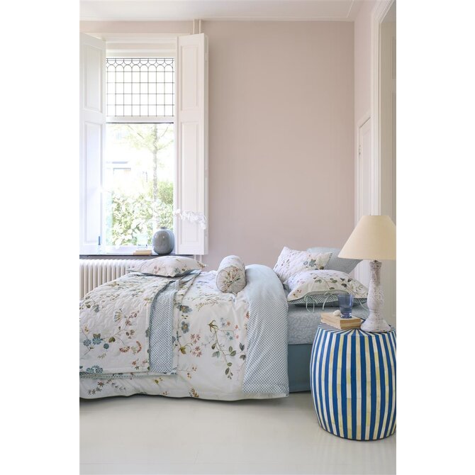 Pip Studio Kawai Flower Dekbedovertrekken- White 200x200/220 cm Pip Studio Kawai Flower Dekbedovertrekken- White 200x200/220 cm
