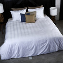 Dommelin Dommelin Housse de couette Lina Satin 300TC Blanc 140x200/220 cm