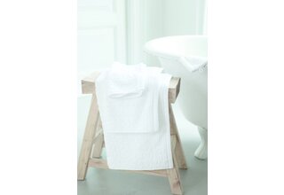 Pip Studio Douchelaken Tile de Pip White  70x140