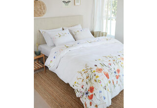 Marjolein Bastin Field Study Dekbedovertrek Red 200x200/220