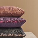 KAAT Amsterdam Boline Coussin décoratif Aubergine 40x60 cm
