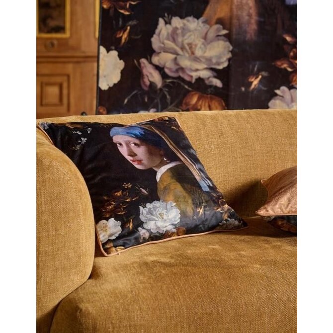 Essenza for Maurtitshuis  Floral Girl Cushion 50x50 Black