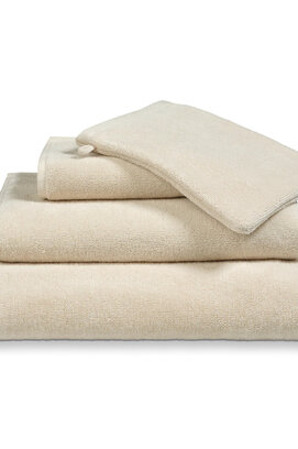 Vandyck Verona Plain Guest towel 30x50 desert