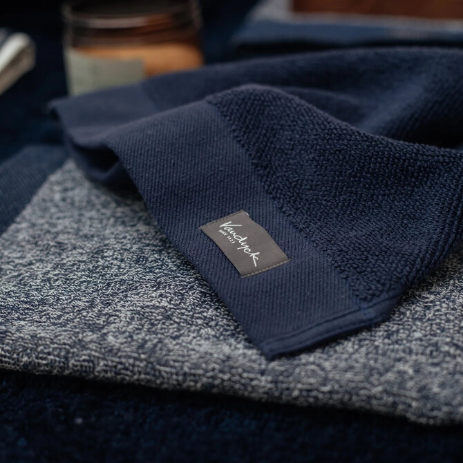 Vandyck Home Mouline Blue Ink Handdoek 60x110