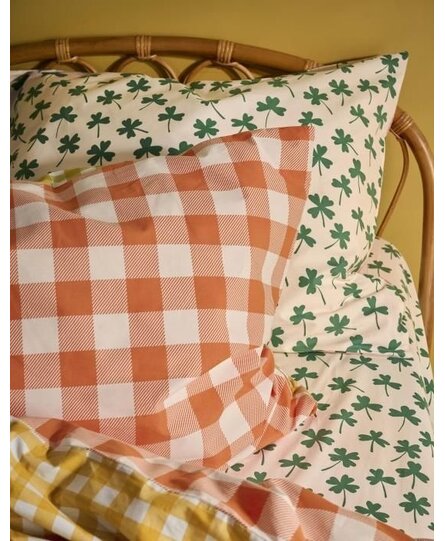 Covers & Co Clover Lover Fitted sheet Sand 140x200