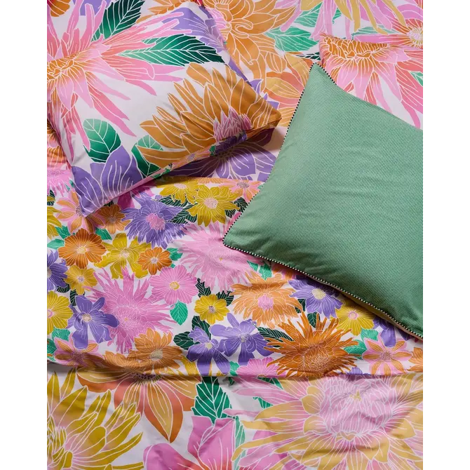 Covers & Co Flower fling Dekbedovertrek Bright white 240x200/220 Covers & Co Flower fling Dekbedovertrek Bright white 240x200/220