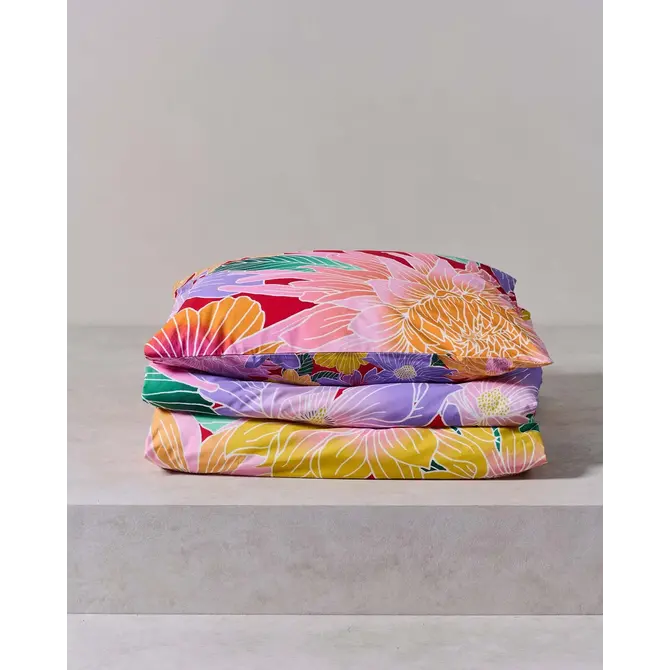 Covers & Co Flower fling Dekbedovertrek Happy red 200x200/220
