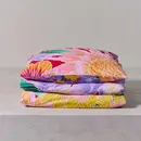 Essenza Covers & Co Flower fling Kussensloop Happy red 60x70