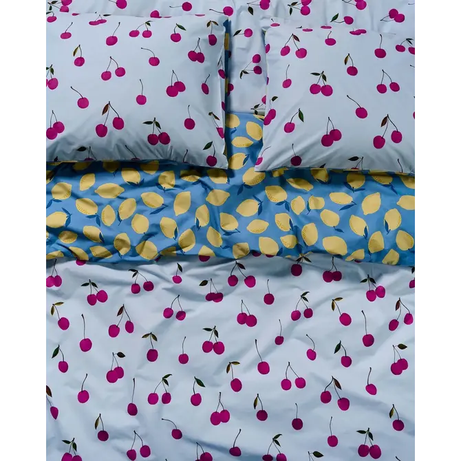Covers & Co Zesty cherry Dekbedovertrek Ice blue 140x200/220