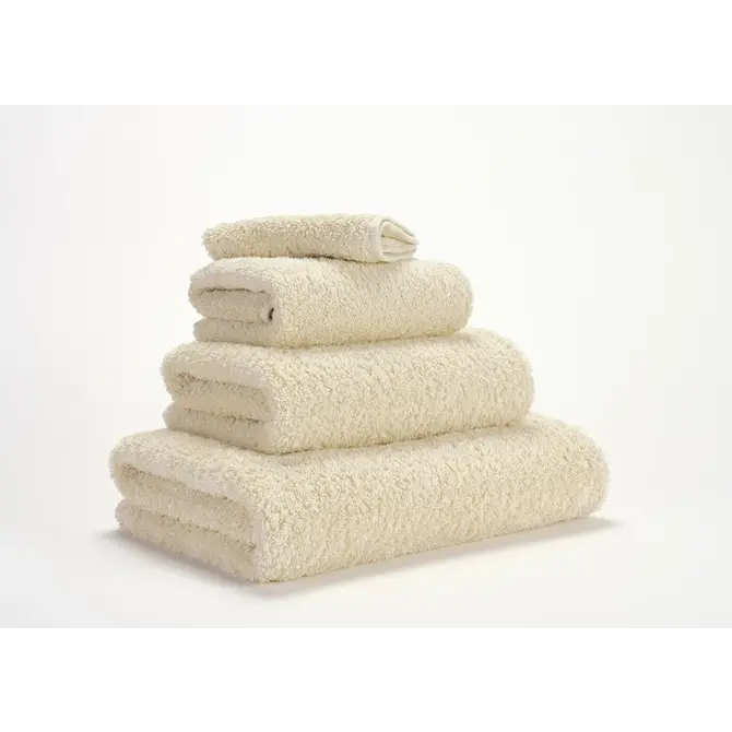 Abyss & Habidecor Super Pile Douchelaken 70x140 101 ecru