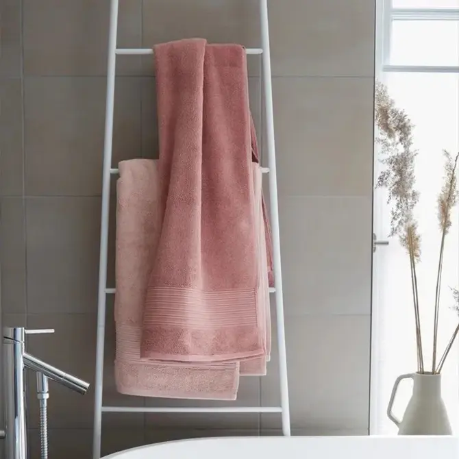 Beddinghouse Sheer Douchelaken 70x140 Zacht roze