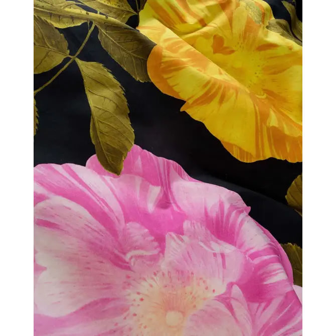 Covers & Co Bloom with a view Kussensloop Black 60x70