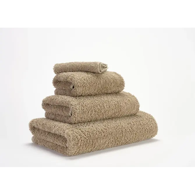 Abyss & Habidecor Super Pile Handdoek 60x110 711 taupe Abyss & Habidecor Super Pile Handdoek 60x110 711 taupe