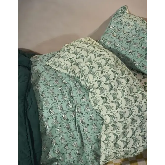 Covers & Co Chicken Run Dekbedovertrek Turquoise 200x200/220 Covers & Co Chicken Run Dekbedovertrek Turquoise 200x200/220
