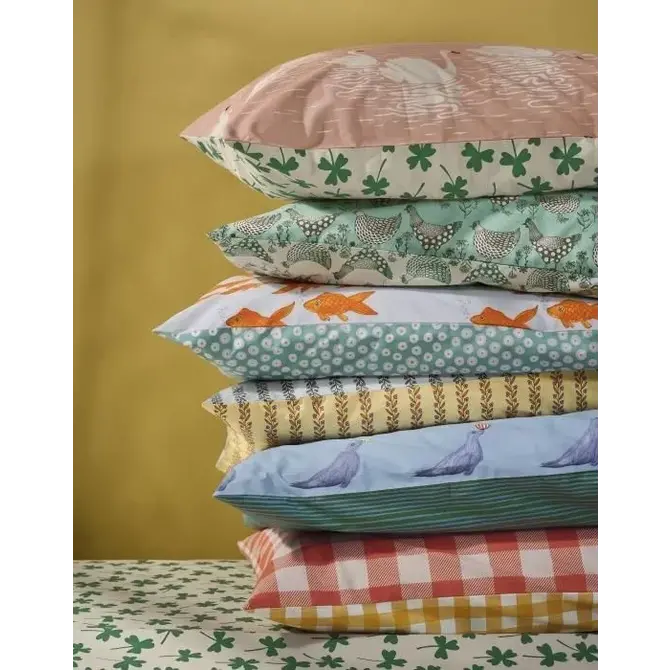 Covers & Co Chicken Run Dekbedovertrek Turquoise 200x200/220 Covers & Co Chicken Run Dekbedovertrek Turquoise 200x200/220