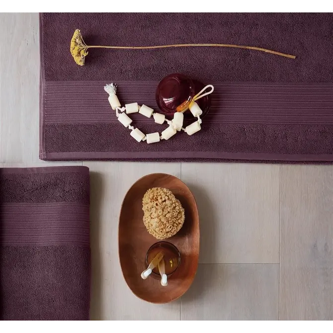 Beddinghouse Sheer Gastendoekje  Donker Rood 30x50 cm