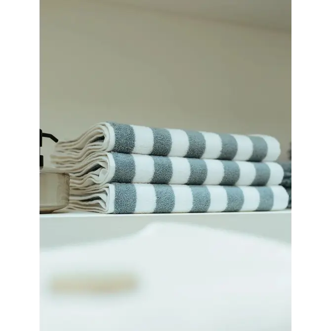 Vandyck Verona Stripes Serviette de toilette 30x50 bleu perle