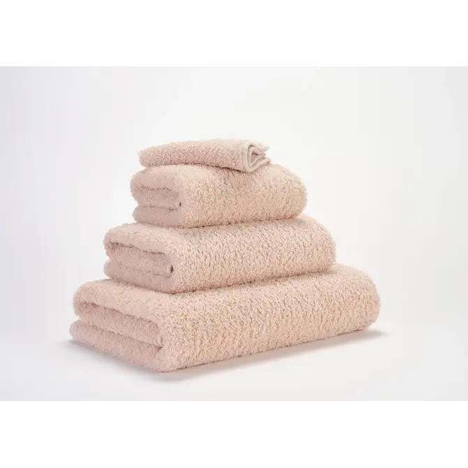 Abyss & Habidecor Super Pile Douchelaken 70x140 610 nude Abyss & Habidecor Super Pile Douchelaken 70x140 610 nude