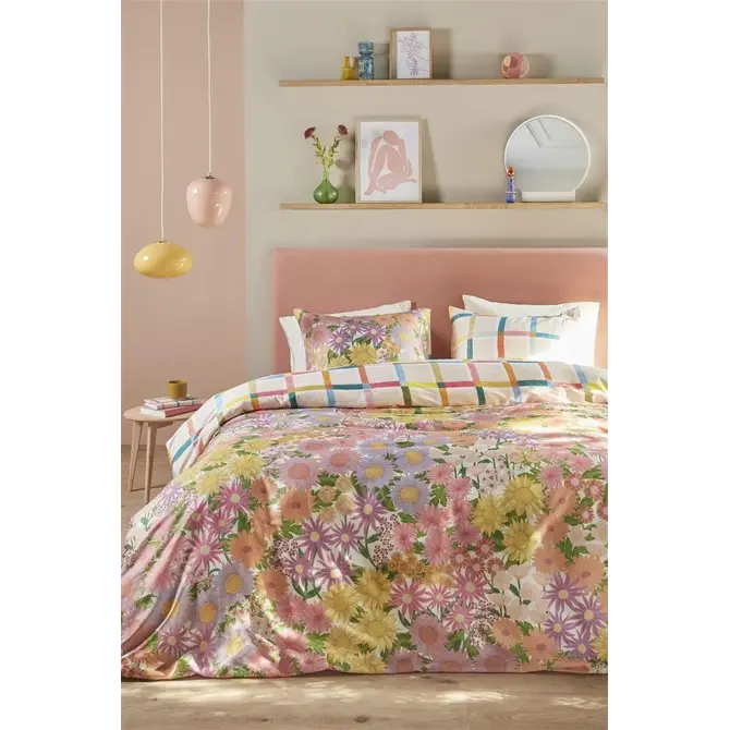 Oilily Housse de couette Lucia Multi 200x200/220 cm Oilily Housse de couette Lucia Multi 200x200/220 cm