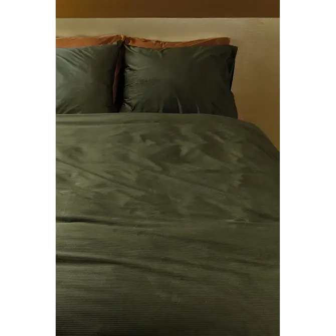 At Home by BeddingHouse Cosy Corduroy Kussensloop - Groen 60 x 70 cm