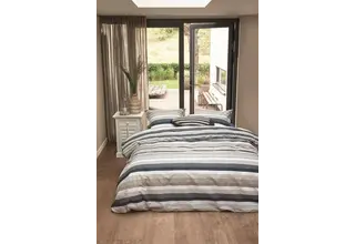 Riviera Maison Dekbedovertrek Sturdy Stripe  Marineblauw 200x200/220 cm