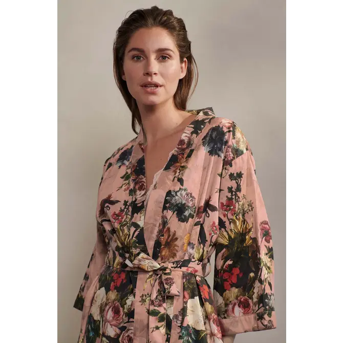 Essenza Sarai Karli Kimono rose foncé XL Essenza Sarai Karli Kimono rose foncé XL