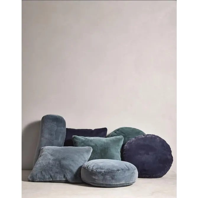 Essenza Mads Furry cushion Nightblue 45 cm round