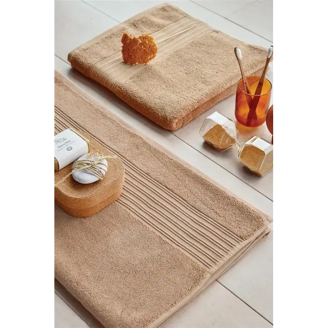 Beddinghouse Sheer Towel Gold 60x110 cm Beddinghouse Sheer Towel Gold 60x110 cm