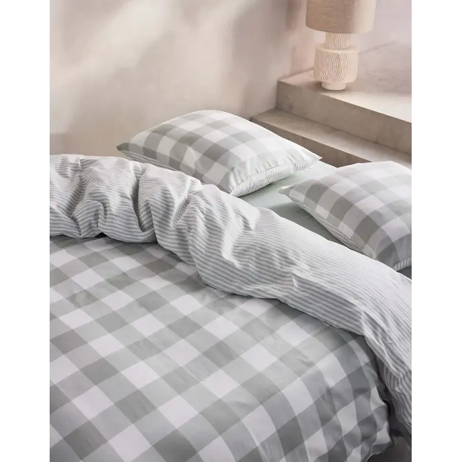 Essenza Chess Duvet Cover Dusty green 140x200/220 Essenza Chess Duvet Cover Dusty green 140x200/220