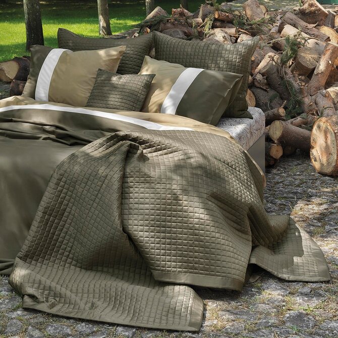 Dommelin Sprei Chicago Satijn 300TC Leem 180x260 cm