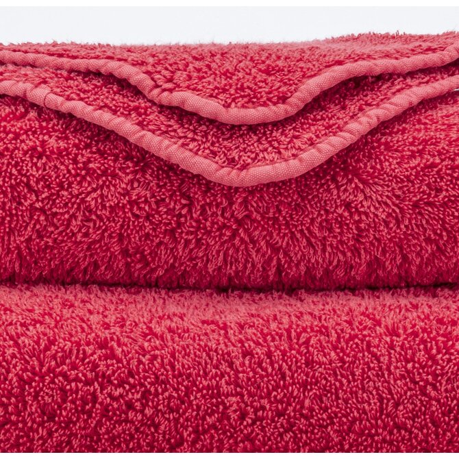 Abyss & Habidecor Super Pile Gastendoekje 40x60 579 viva magenta