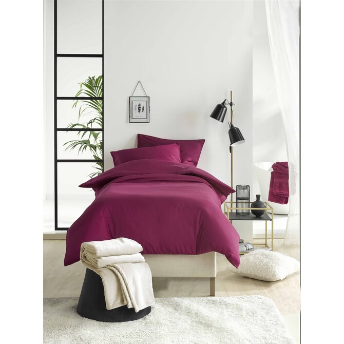 De Witte Lietear dekbedovertrek Olivia Beet Red 140x200/220 De Witte Lietear dekbedovertrek Olivia Beet Red 140x200/220